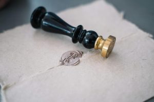 Het belang van een bedrijfsstempel voor je onderneming